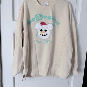 2024 PULLOVER SWEATSHIRT Adults/Women - DISNEY WORLD SNOWMAN MICKEY medium